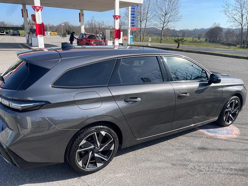 Usata Peugeot 308 SW 130 CV (95 kW) 2022 Grigio Station wagon