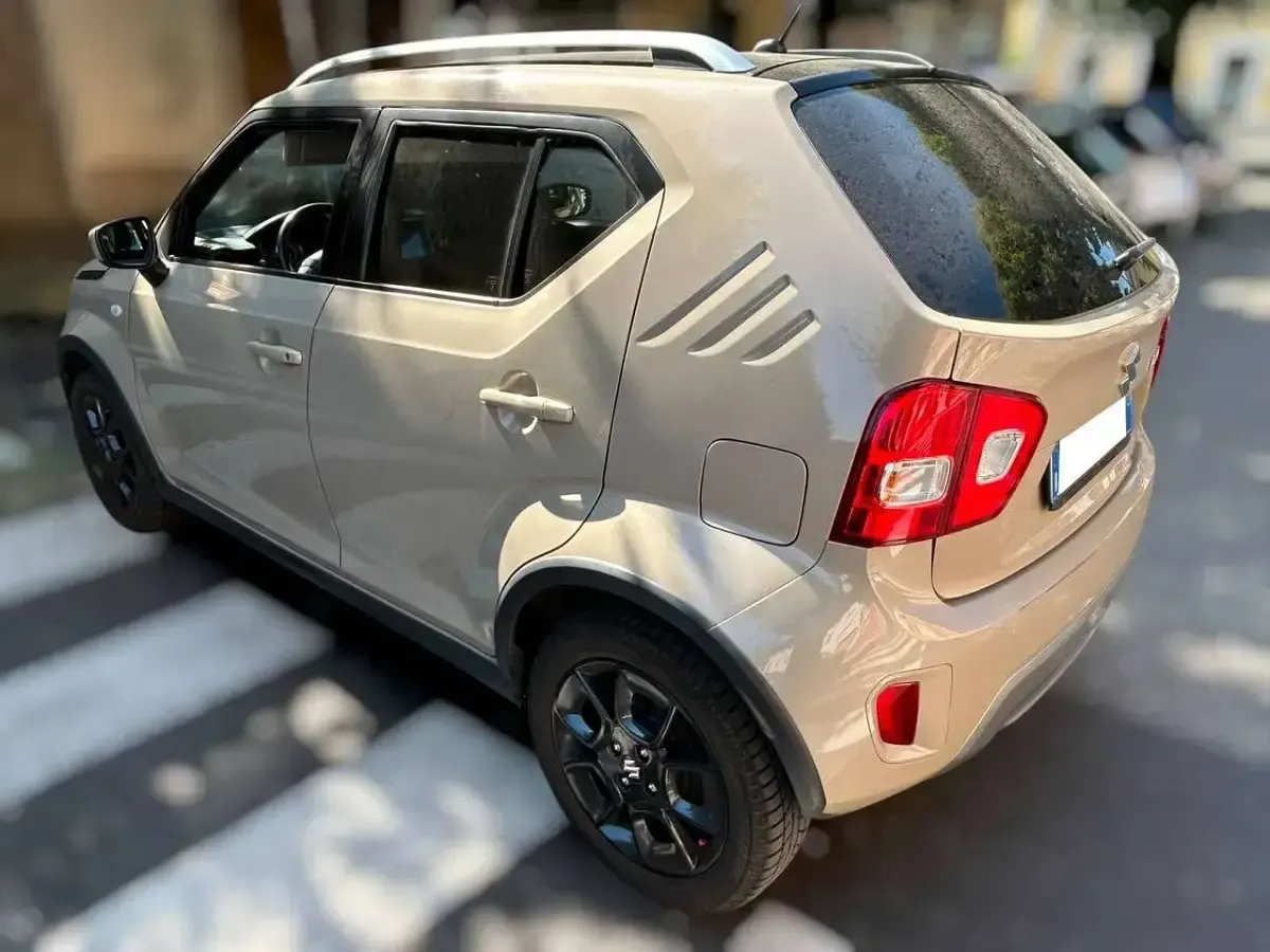Usata Suzuki Ignis 83 CV (61 kW) 2021 Beige SUV
