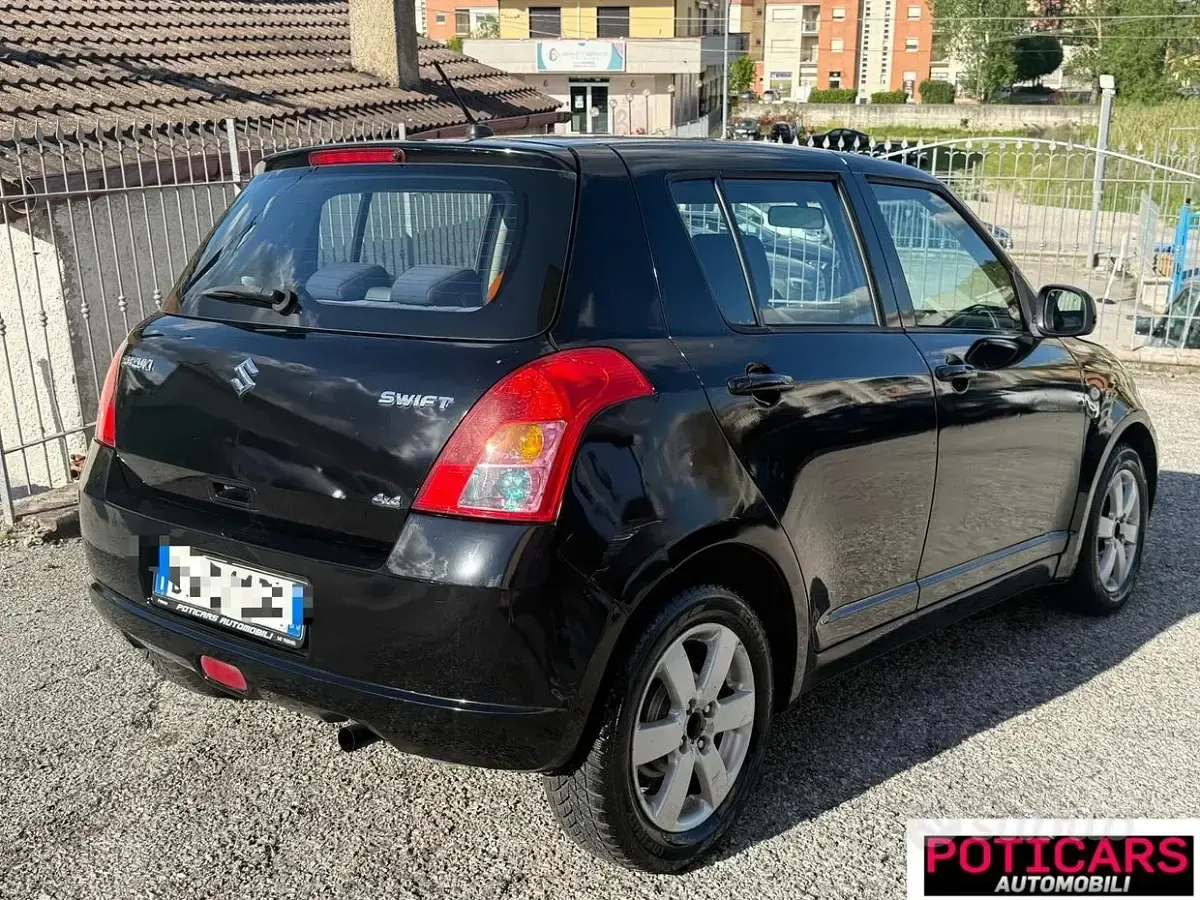 Usata Suzuki Swift 92 CV (67 kW) 2008 Nero Utilitaria