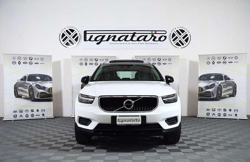 Usata Volvo XC40 156 CV (114 kW) 2019 Bianco ghiaccio SUV