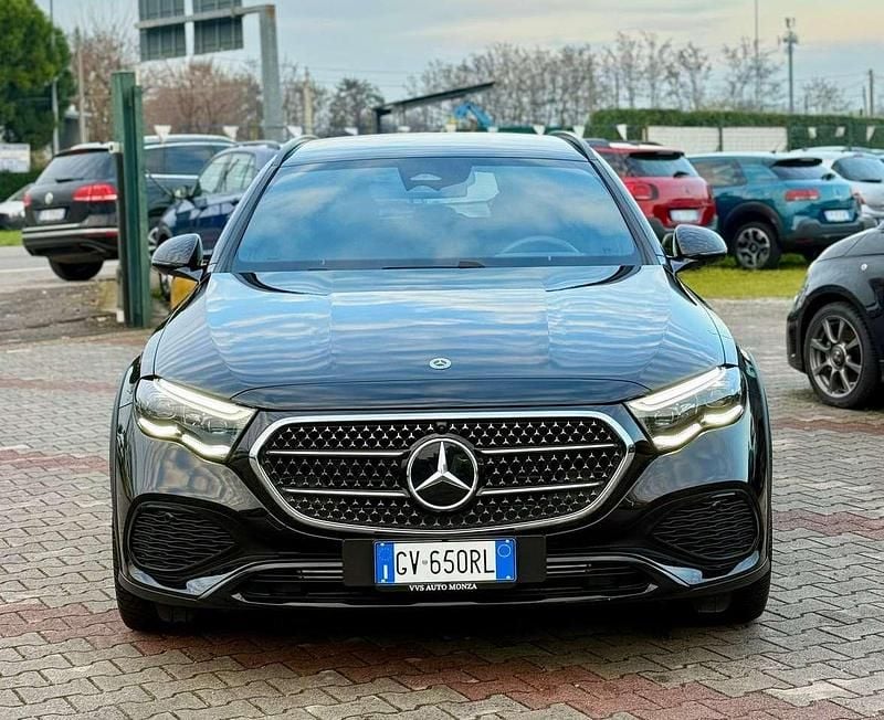Usata Mercedes E450 Premium Plus 367 CV (269 kW) 2024 Nero Station wagon