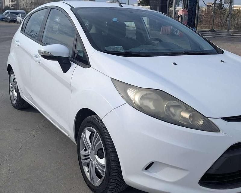 Usata Ford Fiesta 60 CV (44 kW) 2009 Bianco Berlina