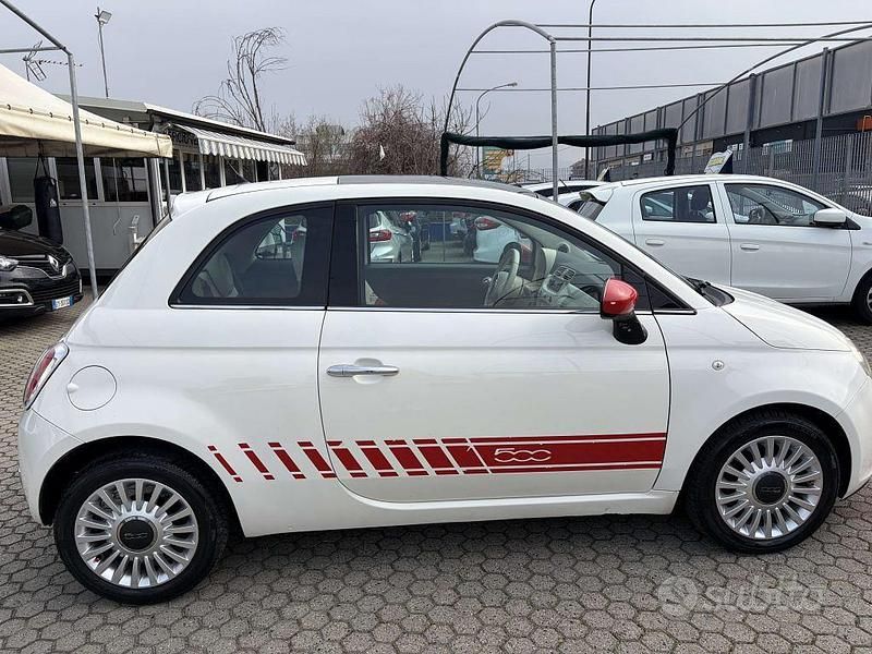 Usata Fiat 500 Lounge 86 CV (63 kW) 2011 Bianco Utilitaria
