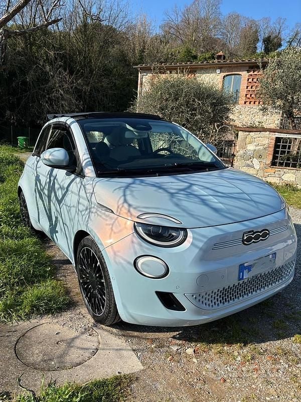 Usata Fiat 500e Icon 42 kW (58 CV) 2020 Cabrio