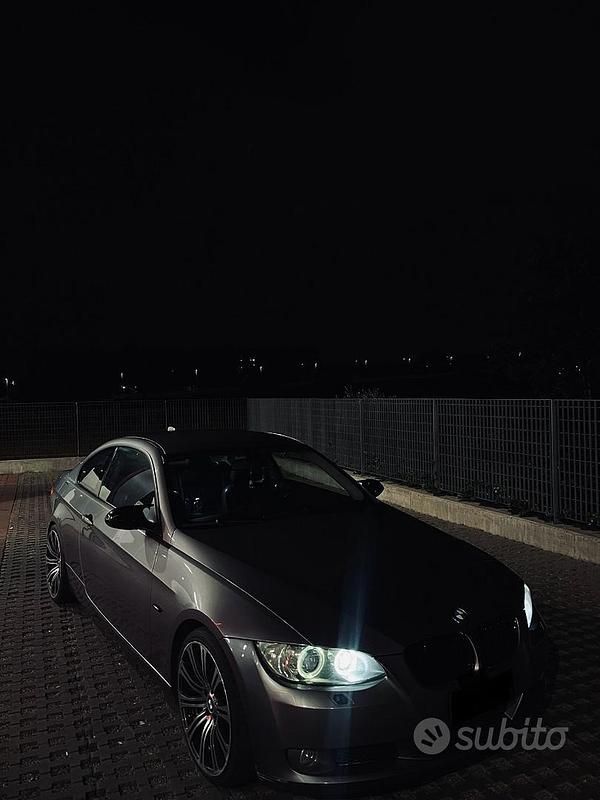 Grigio Usata 2008 BMW 320 Sport Line Coupé | 7600 € (Buon prezzo) - Immagine 1/4