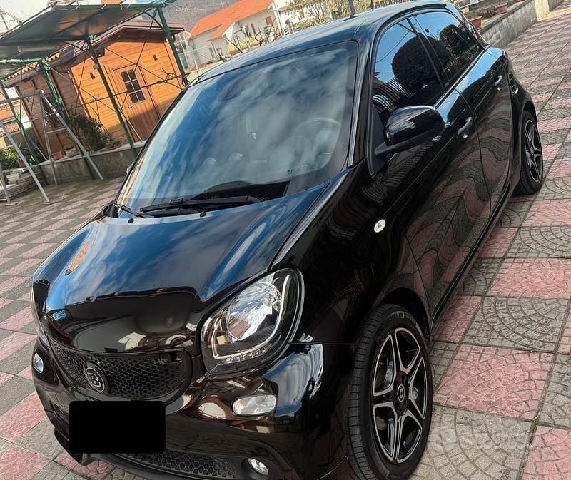Usata Smart ForFour Brabus 2019 Nero Utilitaria