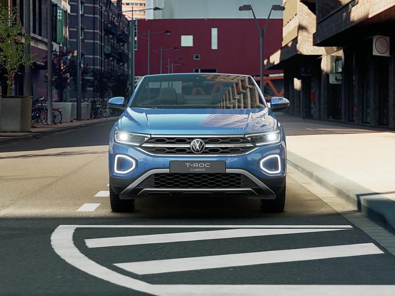 Usata VW T-Roc Style 110 CV (80 kW) 2024 Ravenna blue metallizzato SUV