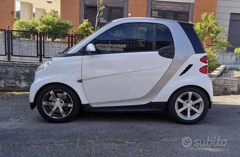Bianco Usata 2008 Smart ForTwo Coupé Coupé | 5000 € (Molto cara) - Immagine 1/4