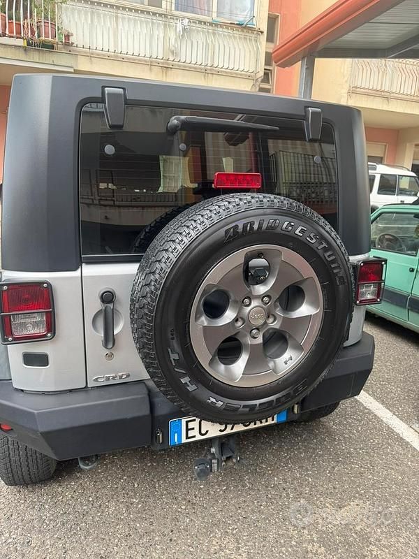 Usata Jeep Wrangler 2010 Grigio SUV