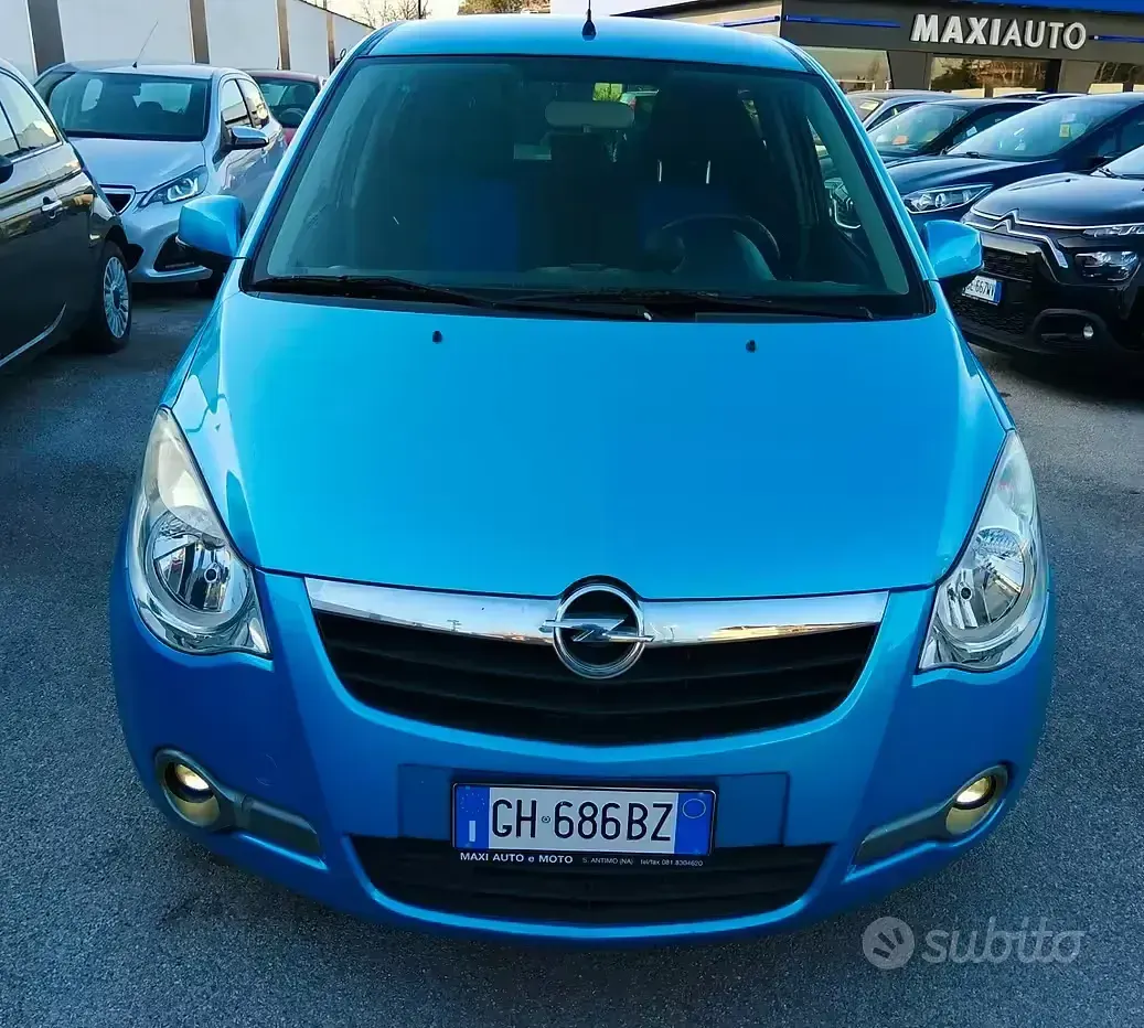 Usata Opel Agila 86 CV (63 kW) 2010 Blu Utilitaria