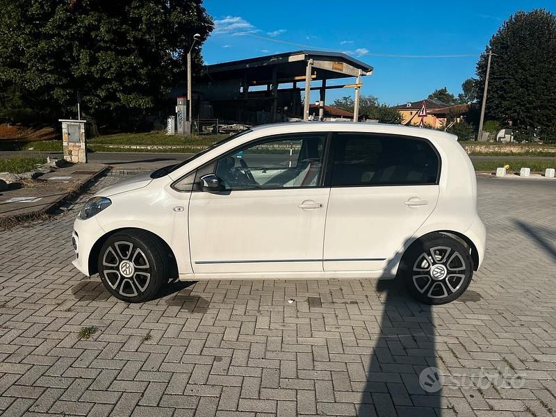 Usata VW up! Highline 75 CV (55 kW) 2013 Bianco Utilitaria