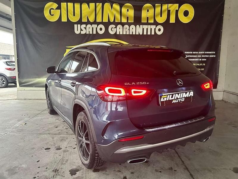 Usata Mercedes GLA250 Premium 160 CV (117 kW) 2022 Blu SUV