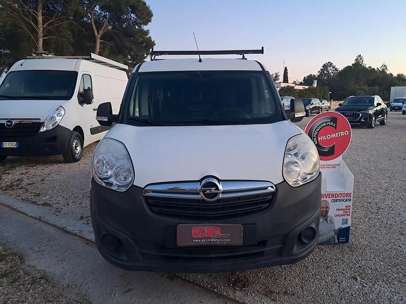 Usata Opel Combo 90 CV (66 kW) 2015 Bianco Monovolume