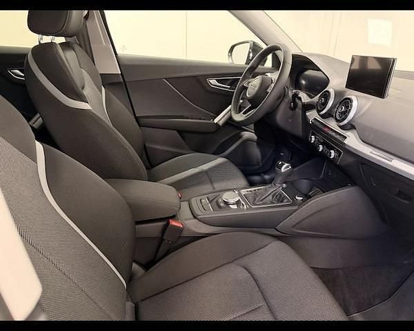 Usata Audi Q2 S-Line 150 CV (110 kW) 2024 Nero mito metallizzato SUV