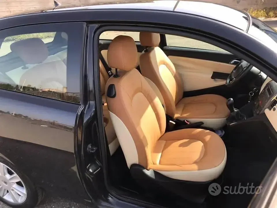 Gebraucht Lancia Ypsilon 70 PS (51 kW) 2004 Schwarz Kleinwagen
