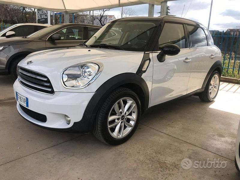 Usado Mini Cooper 122 HP (89 kW) 2013 Branco Citadino