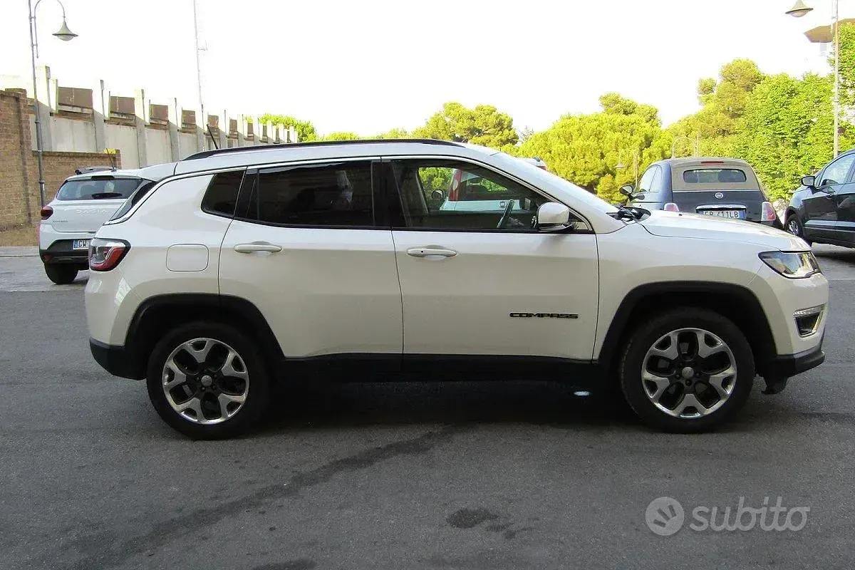 Usata Jeep Compass Limited 140 CV (102 kW) 2018 Bianco SUV
