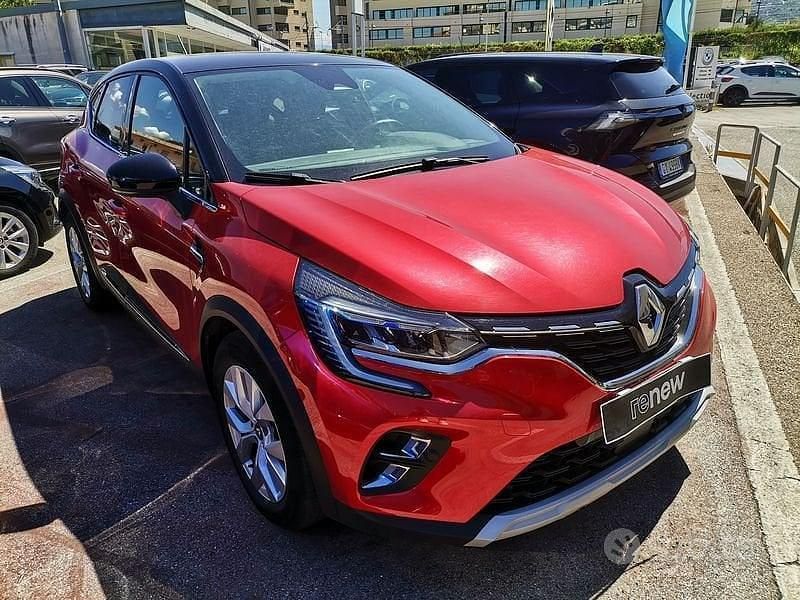Usata Renault Captur Intens 145 CV (106 kW) 2021 Rosso SUV