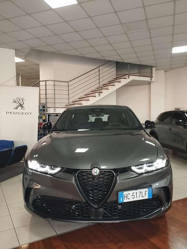 Nuova Alfa Romeo Tonale Veloce 160 CV (117 kW) 2026 Grigio SUV