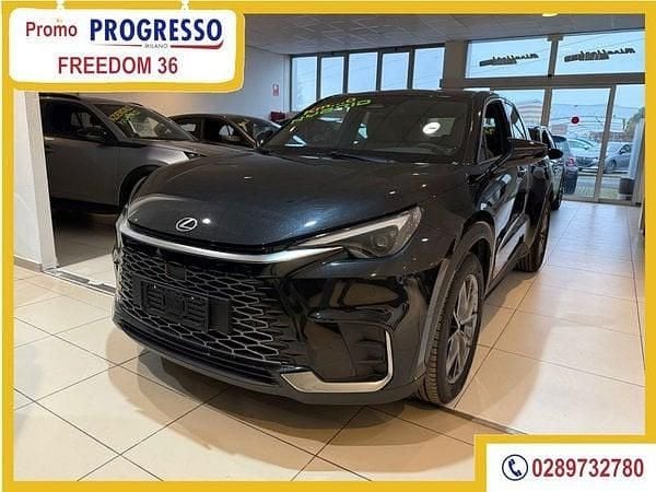 Nuova Lexus LBX 136 CV (100 kW) 2025 Nero SUV