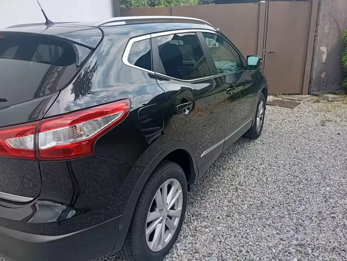 Usata Nissan Qashqai Acenta Premium 116 CV (85 kW) 2014 Nero SUV