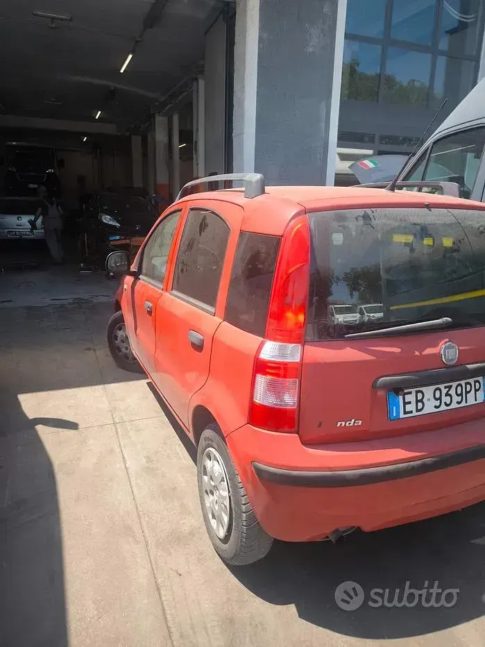 Usata Fiat Panda 69 CV (50 kW) 2010 Rosso Utilitaria