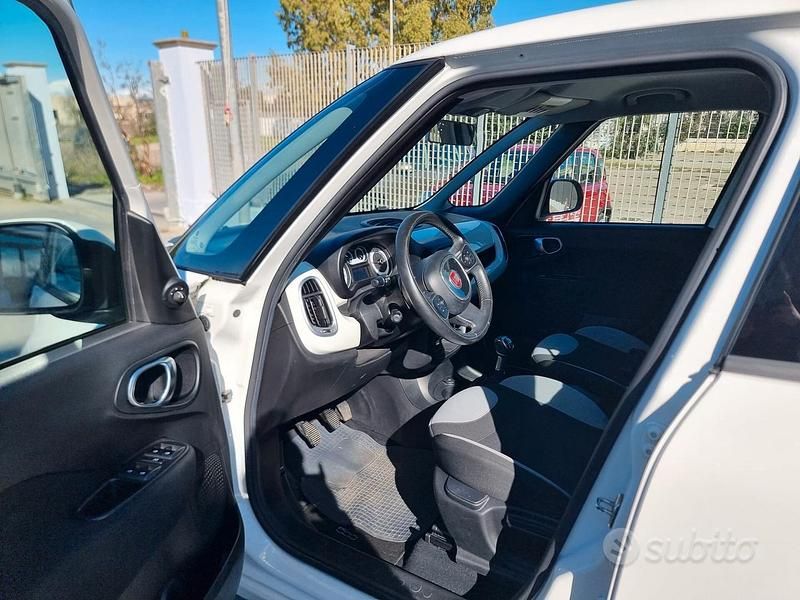 Usata Fiat 500L Business 95 CV (69 kW) 2017 Bianco Monovolume