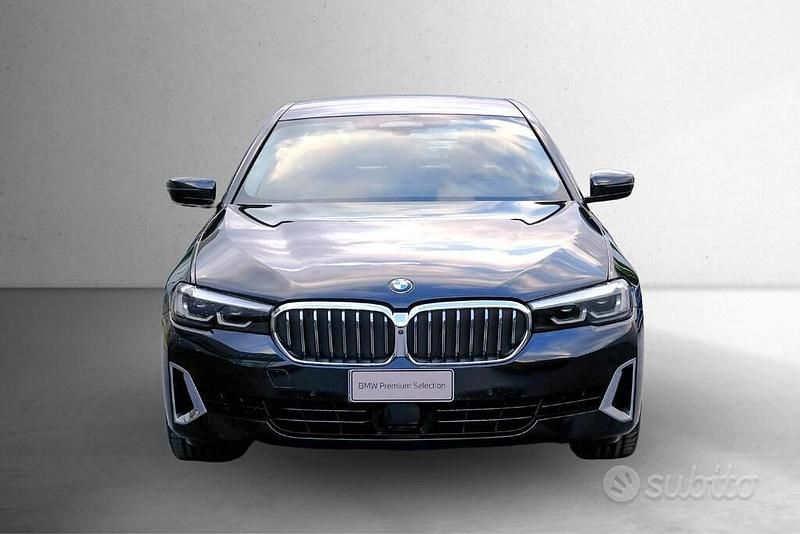 Usata BMW 520 Luxury Line 190 CV (139 kW) 2021 Nero Berlina