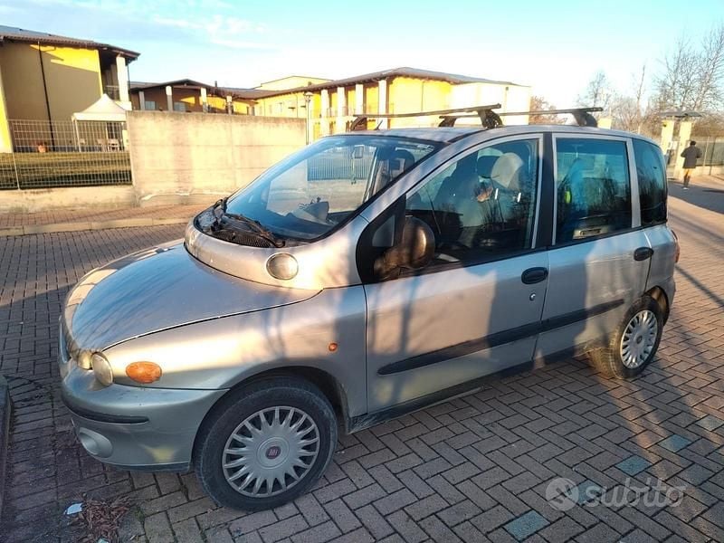 Grigio Usata 2004 Fiat Multipla Monovolume | 700 € (Ottimo prezzo) - Immagine 1/2