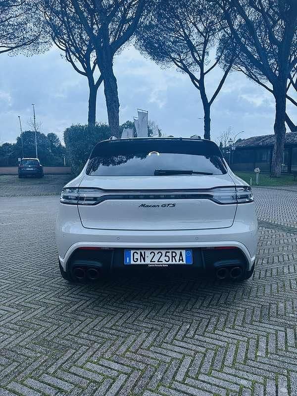 Usata Porsche Macan 441 CV (324 kW) 2021 Grigio SUV