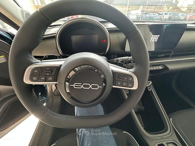 Nuova Fiat 600 110 CV (80 kW) 2026 Verde SUV