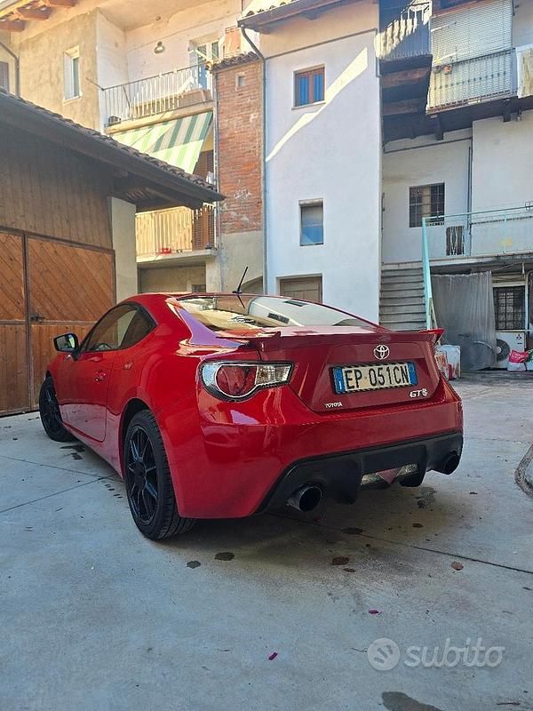 Usata Toyota GT86 GT 2013 Rosso