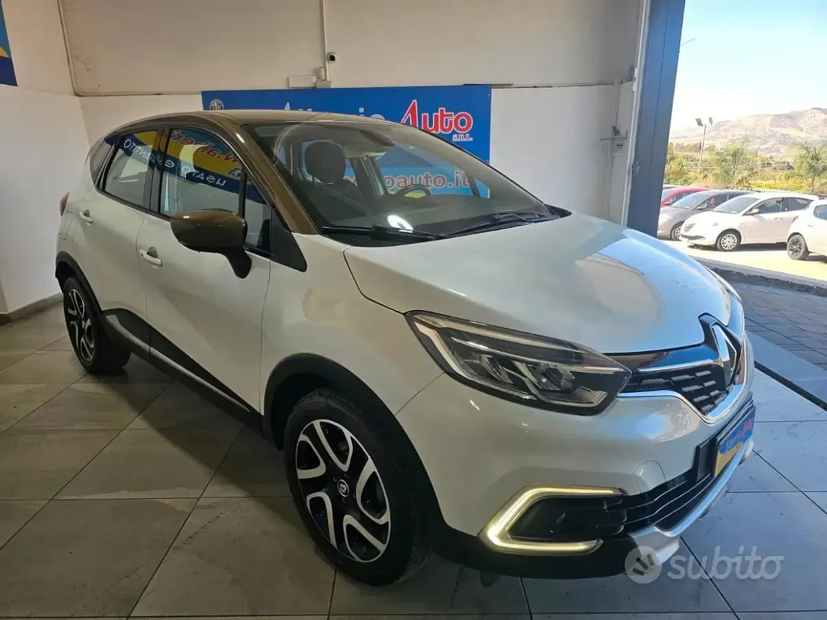 Usata Renault Captur Initiale Paris 110 CV (80 kW) 2017 Bianco SUV