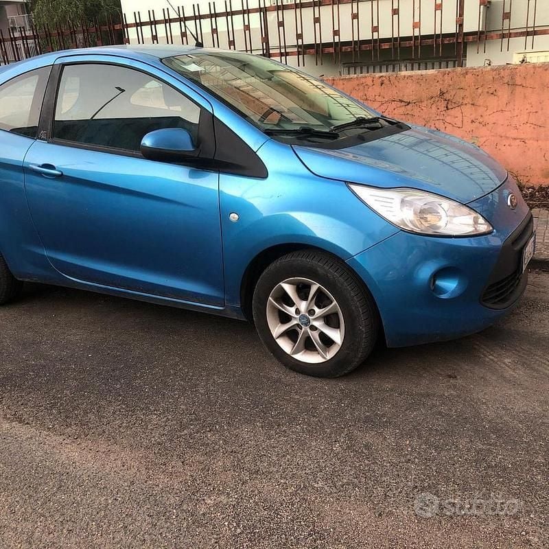 Usata Ford Ka 75 CV (55 kW) 2011 Blu Utilitaria