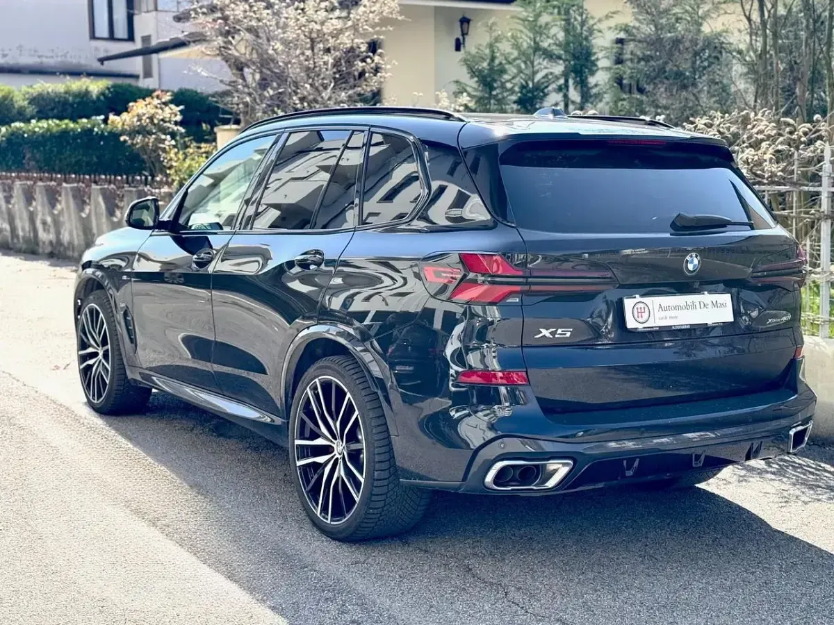 Usata BMW X5 M M Sport 380 CV (279 kW) 2024 Nero SUV