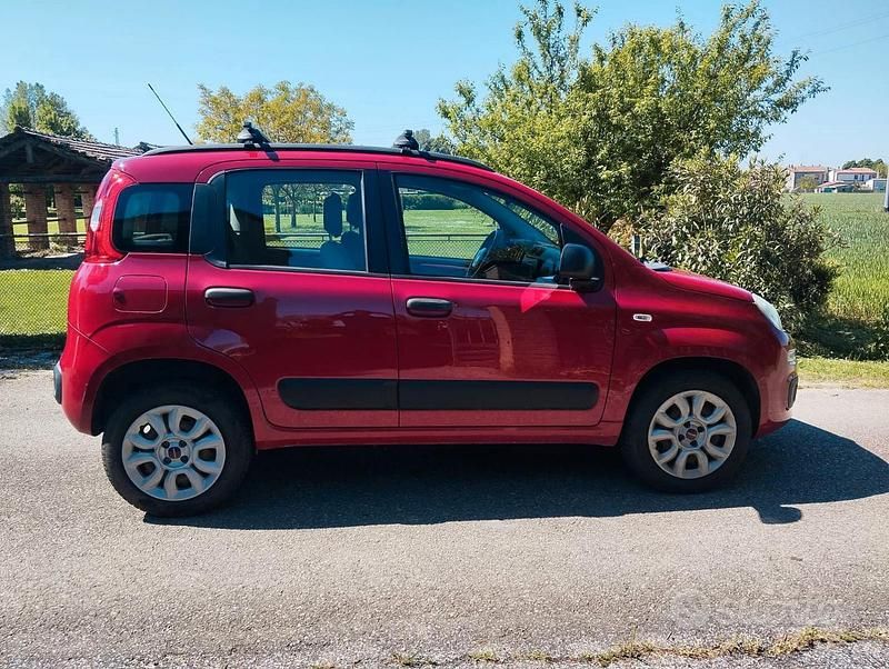 Usata Fiat Panda 85 CV (62 kW) 2013 Rosso Utilitaria