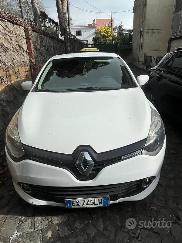 Usata Renault Clio IV 75 CV (55 kW) 2014 Bianco Berlina