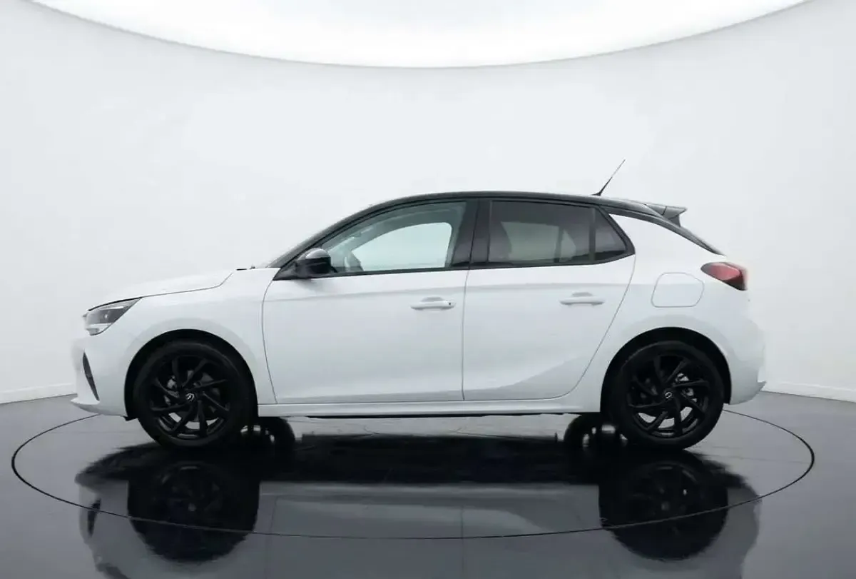 Usata Opel Corsa Design & Tech 75 CV (55 kW) 2023 Bianco Utilitaria