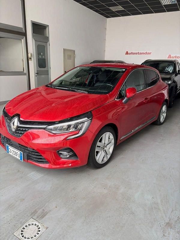 Usata Renault Clio V Intens 101 CV (74 kW) 2020 Rosso Utilitaria