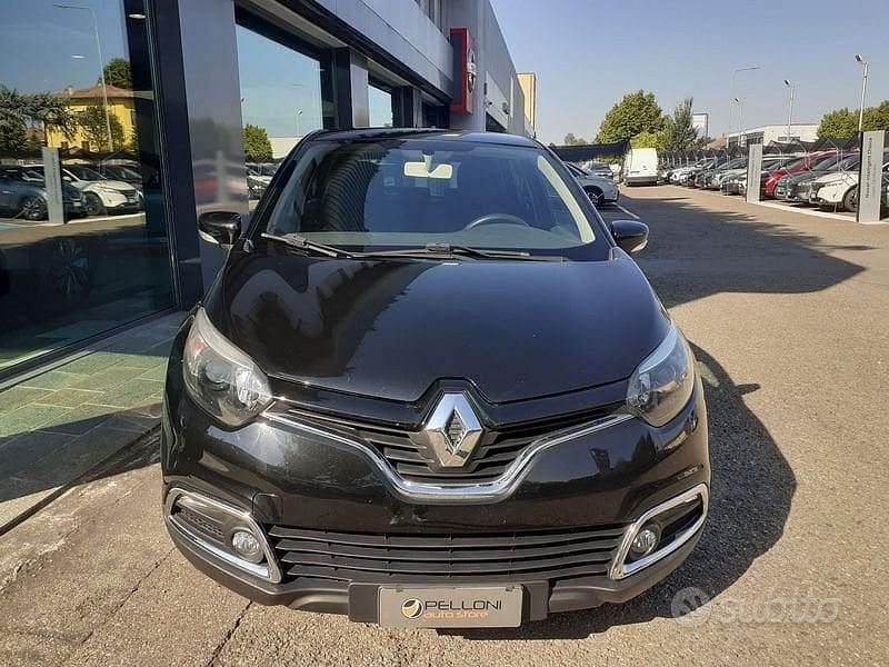 Usata Renault Captur 90 CV (66 kW) 2014 Nero SUV