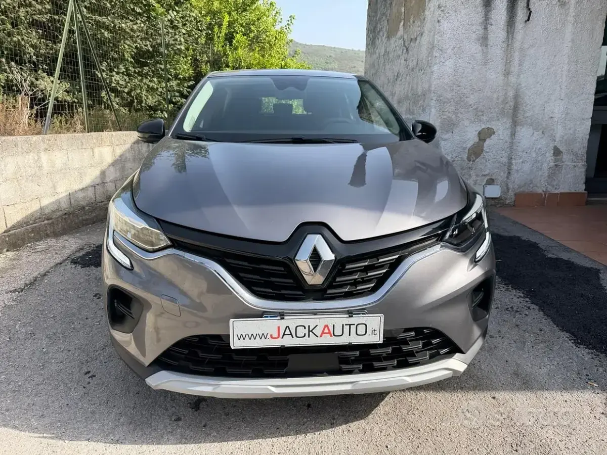 Usata Renault Captur Equilibre 91 CV (66 kW) 2023 Grigio SUV