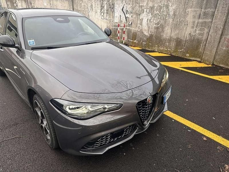 Nuova Alfa Romeo Giulia Veloce 280 CV (205 kW) 2025 Berlina
