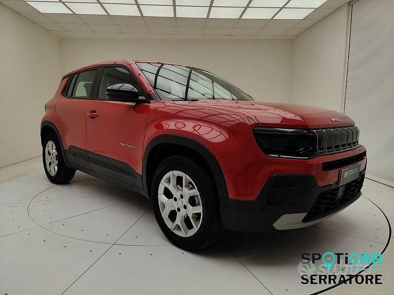 Usata Jeep Avenger Altitude 101 CV (74 kW) 2023 Rosso SUV