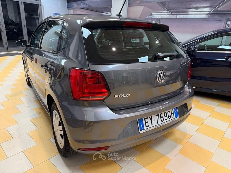 Usata VW Polo Trendline 60 CV (44 kW) 2015 Grigio Berlina