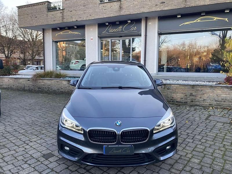 Usata BMW 218 Active Tourer Advantage 150 CV (110 kW) 2017 Grigio Monovolume