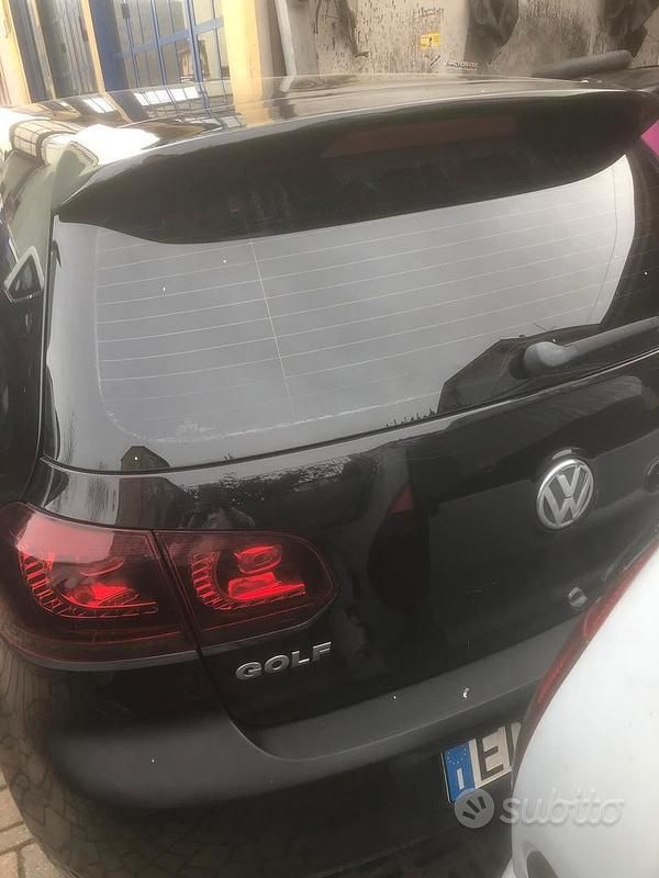 Usata VW Golf VI 140 CV (102 kW) 2010 Nero Utilitaria