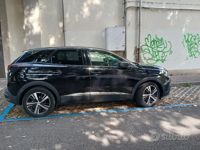 Usata Peugeot 3008 2017 Nero Berlina