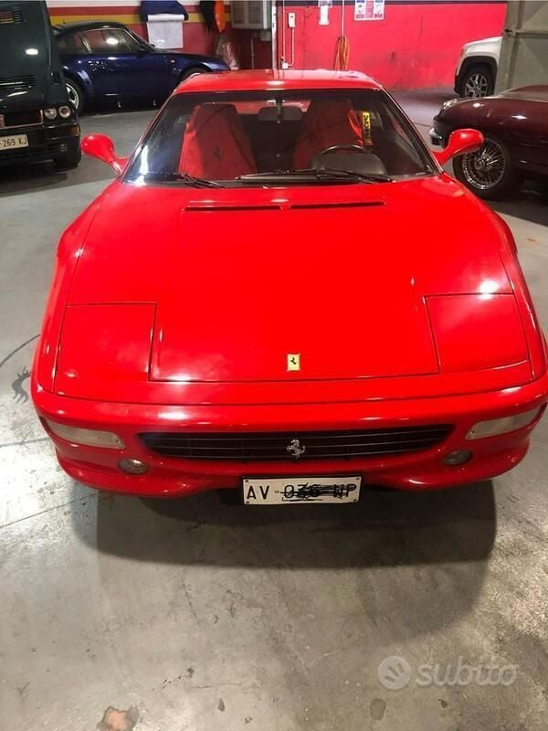 Usata Ferrari F355 381 CV (280 kW) 1998 Rosso Coupé