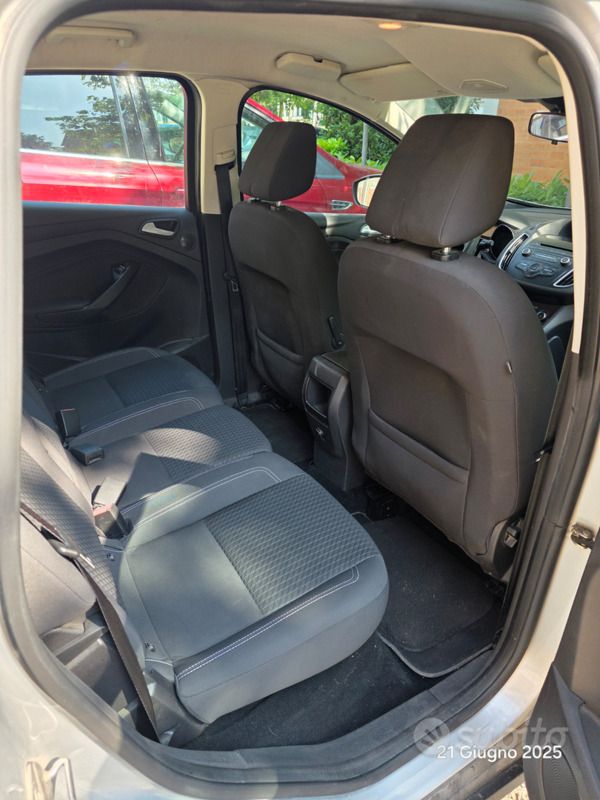 Usata 2015 Ford C-MAX Monovolume | 5500 € (Super prezzo) - Immagine 1/4