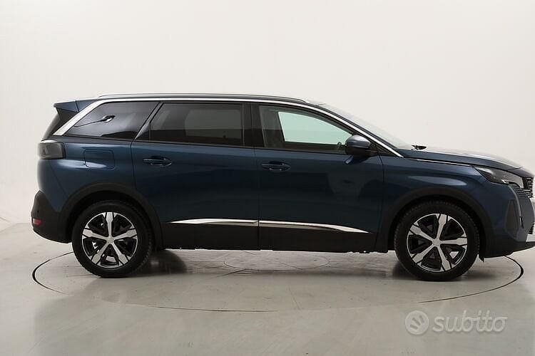 Usata Peugeot 5008 Allure 131 CV (96 kW) 2021 Blu SUV